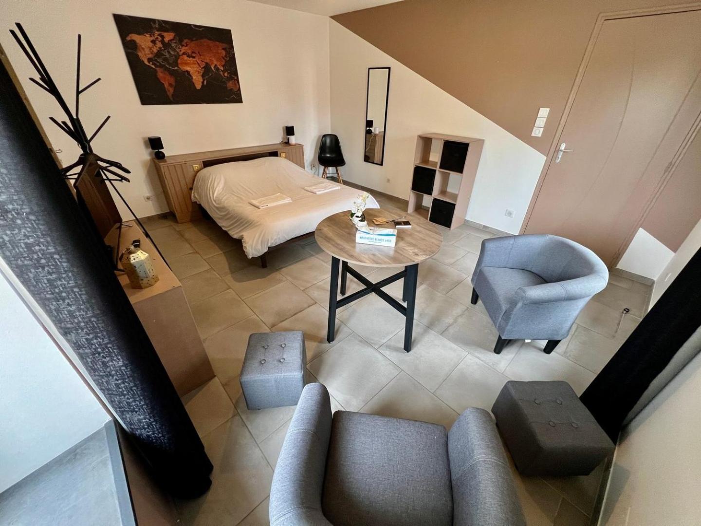 Chez Marcel - Maison 3 Chambres Lussac-les-Châteaux Exteriér fotografie