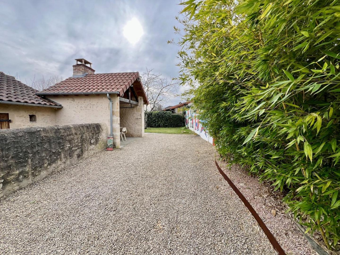 Chez Marcel - Maison 3 Chambres Lussac-les-Châteaux Exteriér fotografie