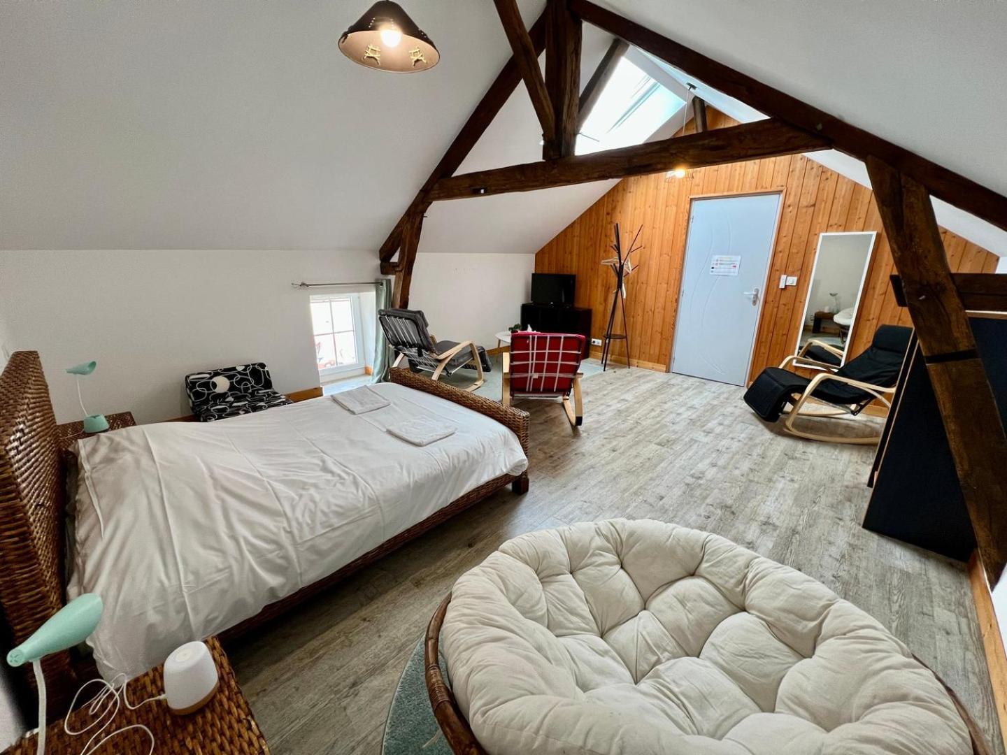 Chez Marcel - Maison 3 Chambres Lussac-les-Châteaux Exteriér fotografie